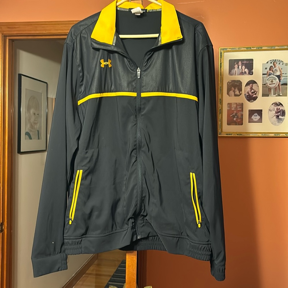 Men’s Under Armor lightweight jacket XL black/yellow